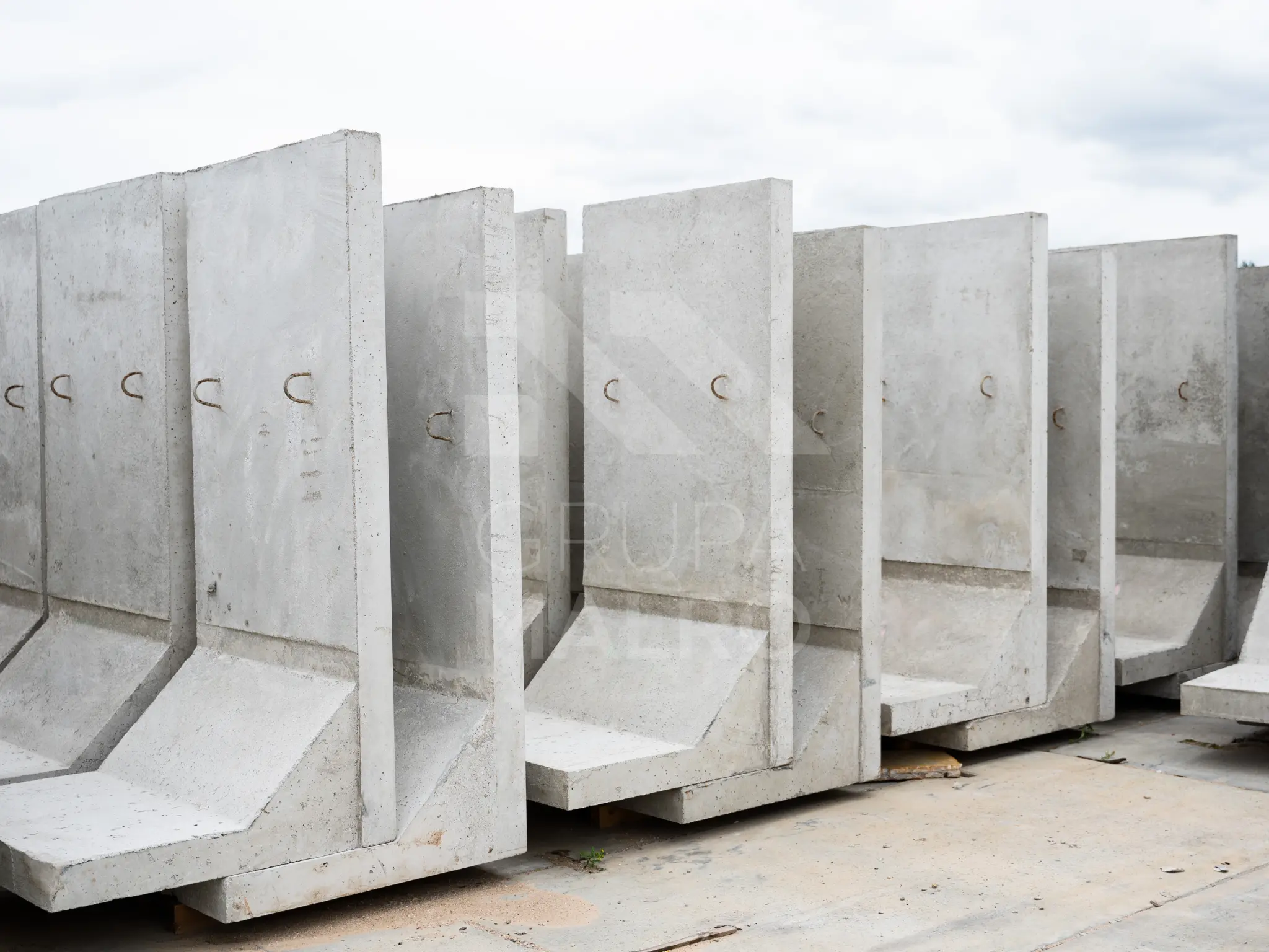 mur oporowy L śląskie